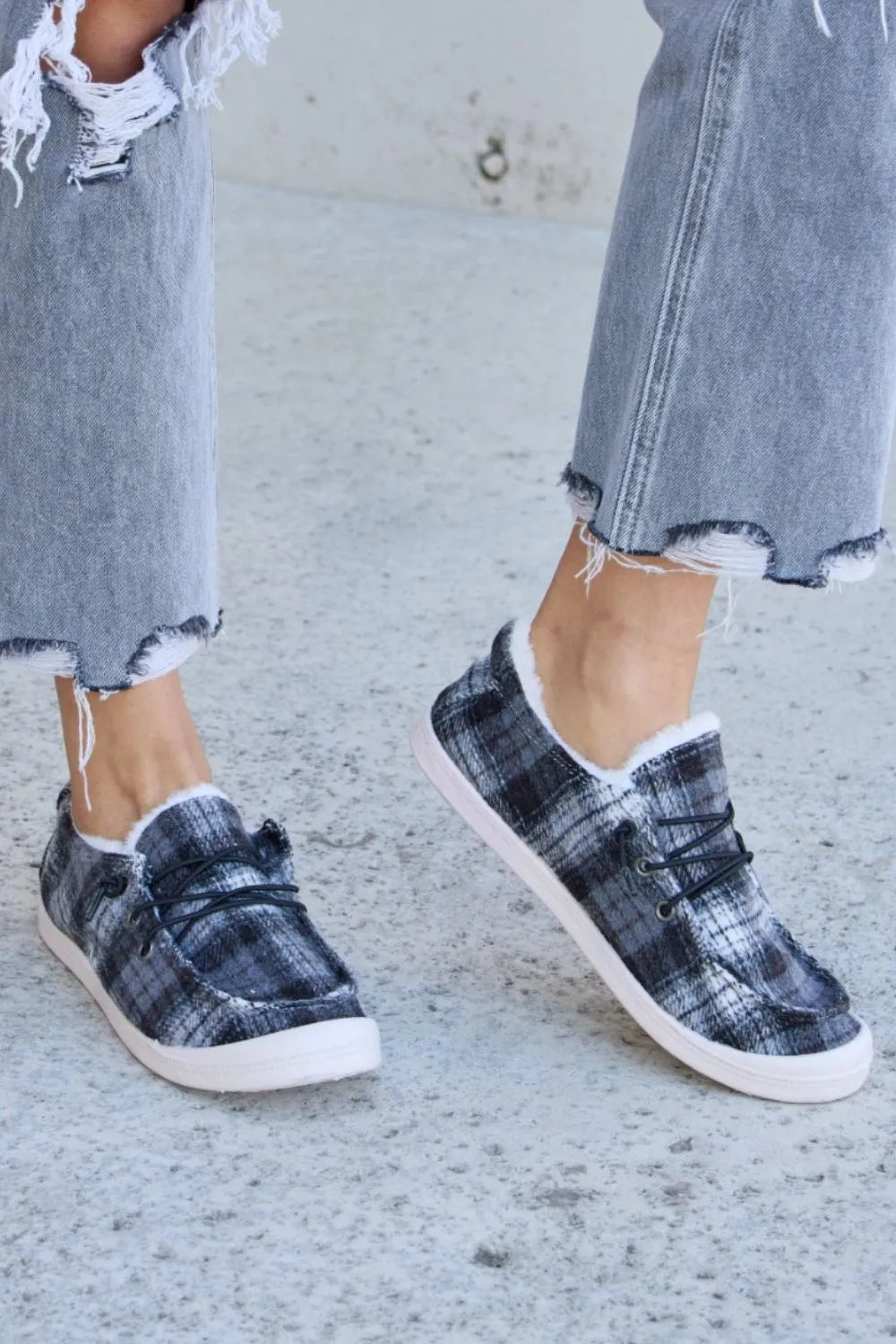 4d99c3f0-a755-45f0-b2a8-f51953f195ec-Max